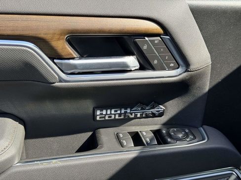 New 2026 Chevrolet Silverado 1500 High Country AWD/4WD image 17