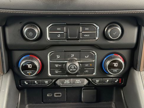 Used 2021 Chevrolet Tahoe High Country w/ Premium Package AWD/4WD image 38