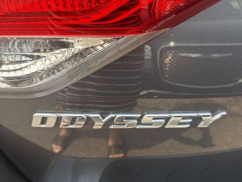 Used 2016 Honda Odyssey SE image 16
