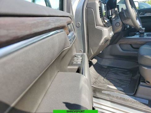 New 2026 GMC Sierra 1500 SLT image 11