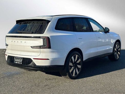 New 2025 Volvo EX90 Plus w/ Protection Package Premier image 3