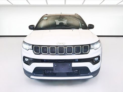 Used 2023 Jeep Compass Limited AWD/4WD image 2