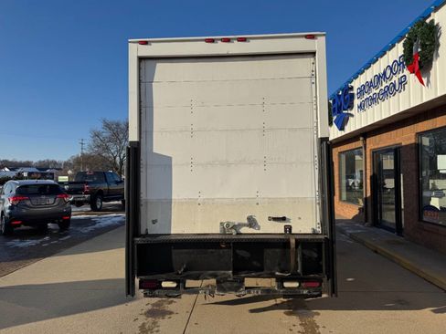 Used 2014 Chevrolet Express 3500 3500 2dr 139 in. WB Cutaway w image 19