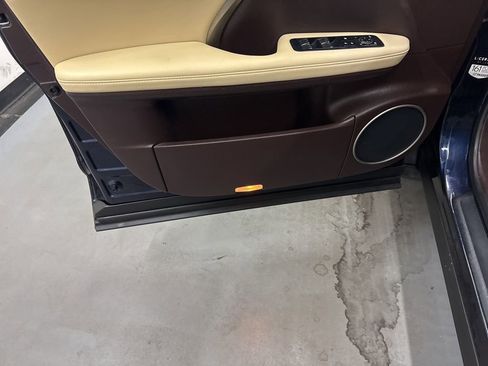 Used 2018 Lexus RX 350L FWD image 39