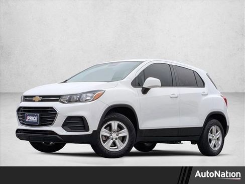 Used 2022 Chevrolet Trax LS w/ Tint and Cruise Package AWD/4WD image 1