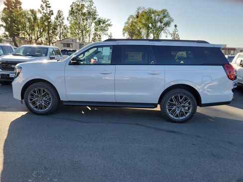 New 2026 Ford Expedition Max Platinum w/ Stealth Appearance Package image 29