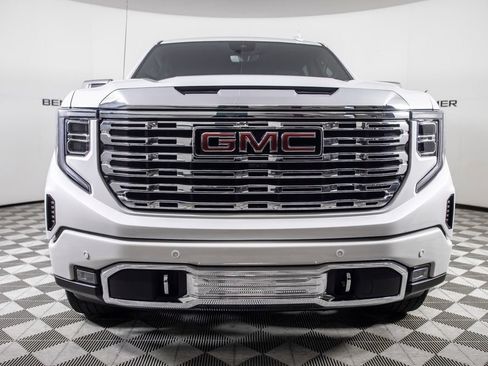 Used 2023 GMC Sierra 1500 Denali w/ Denali Reserve Package AWD/4WD image 5