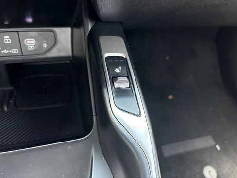 Certified 2025 Kia Sorento X-Line EX AWD/4WD image 18