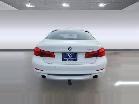 Used 2018 BMW 530e xDrive 530e xDrive iPerformance image 14