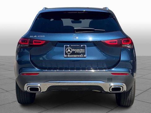 Used 2021 Mercedes-Benz GLA 250 w/ Premium Package image 5