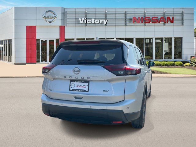 Used 2024 Nissan Rogue SV FWD image 4