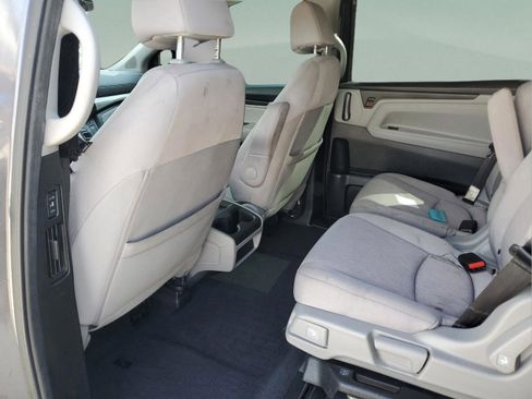 Used 2018 Honda Odyssey EX image 7