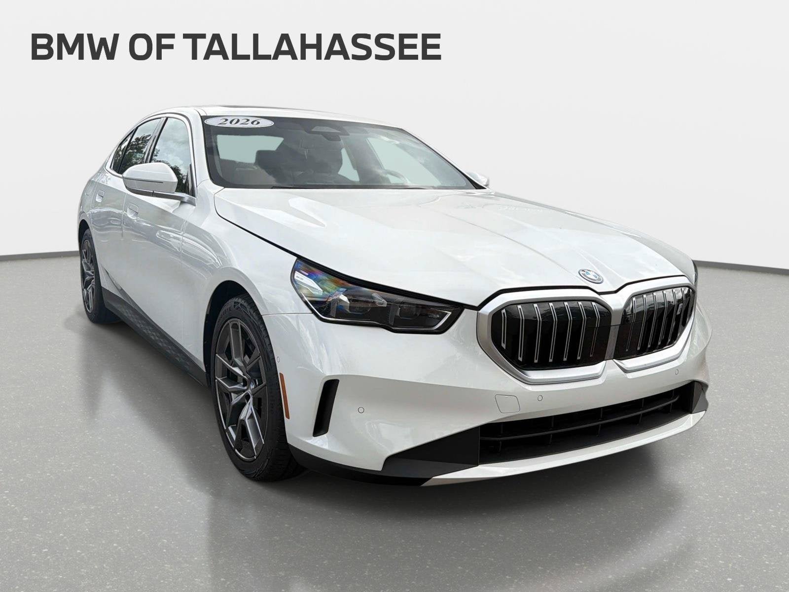 Used 2026 BMW i5 eDrive40 w/ Premium Package RWD image 3