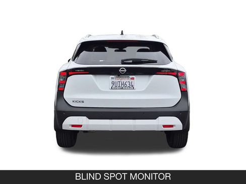Certified 2026 Nissan Kicks SV FWD image 8