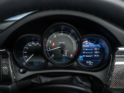 Used 2025 Porsche Macan image 20