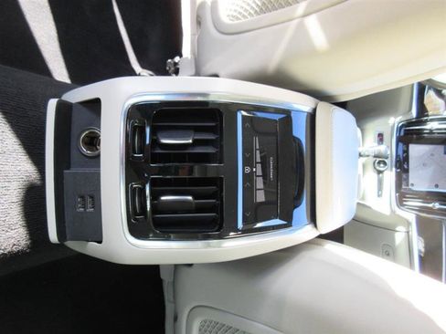 Used 2018 Volvo S90 T5 Momentum w/ Convenience Package image 27