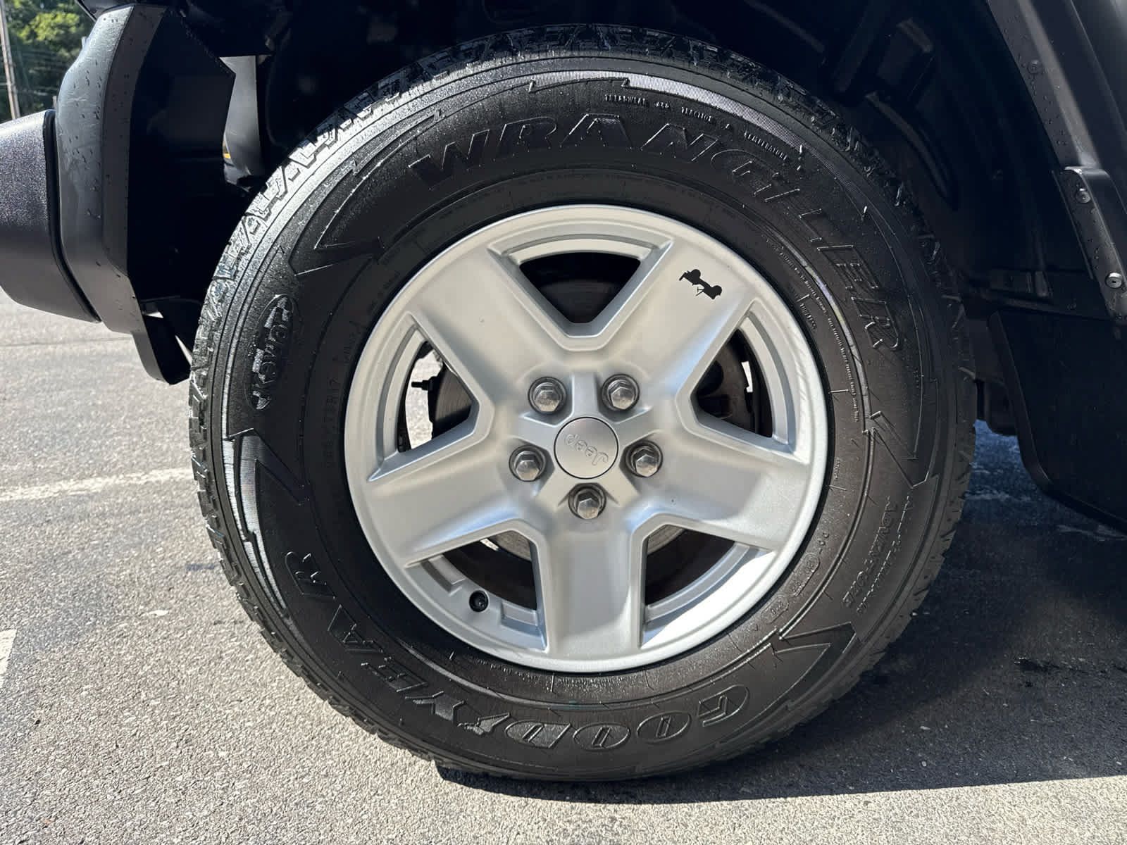 Used 2020 Jeep Gladiator Sport w/ Quick Order Package 24S AWD/4WD image 10