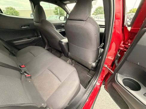 Used 2018 Toyota C-HR XLE FWD image 26