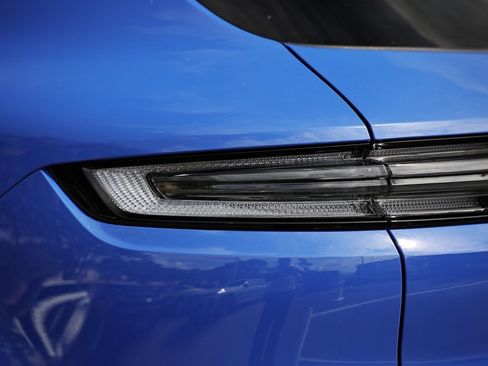 New 2025 Porsche Cayenne GTS image 14