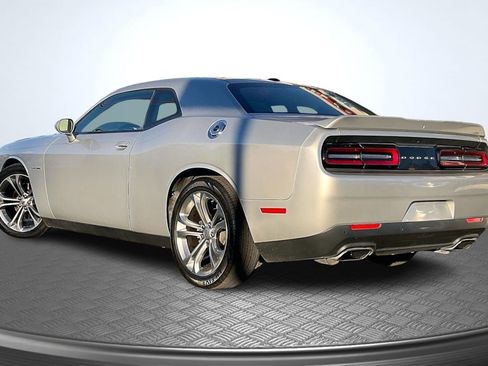 Used 2020 Dodge Challenger R/T image 2