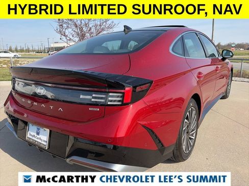 Used 2024 Hyundai Sonata Limited FWD image 17