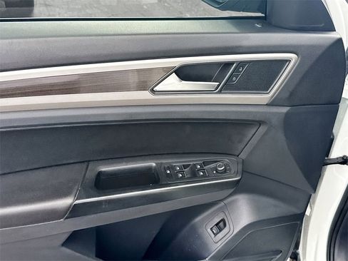 Used 2019 Volkswagen Atlas SE w/ Panoramic Sunroof Package image 19