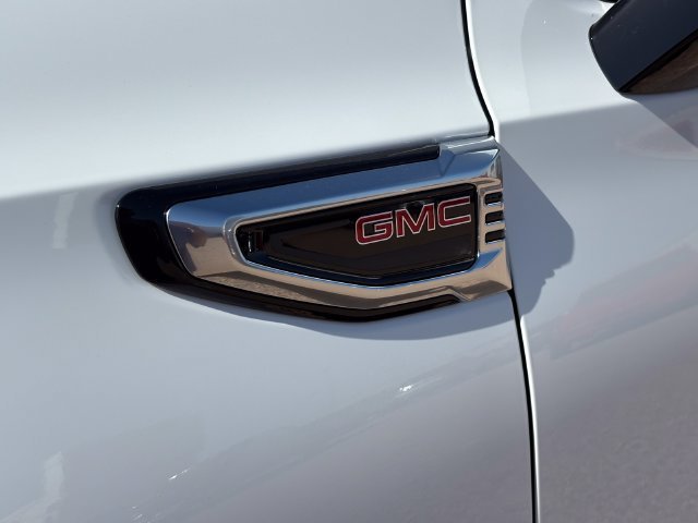 New 2026 GMC Yukon Denali w/ Denali Reserve Package RWD image 10