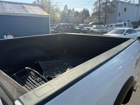 Used 2018 RAM 2500 Tradesman w/ Chrome Appearance Group image 31