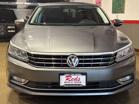 Used 2018 Volkswagen Passat 2.0T SE FWD image 62