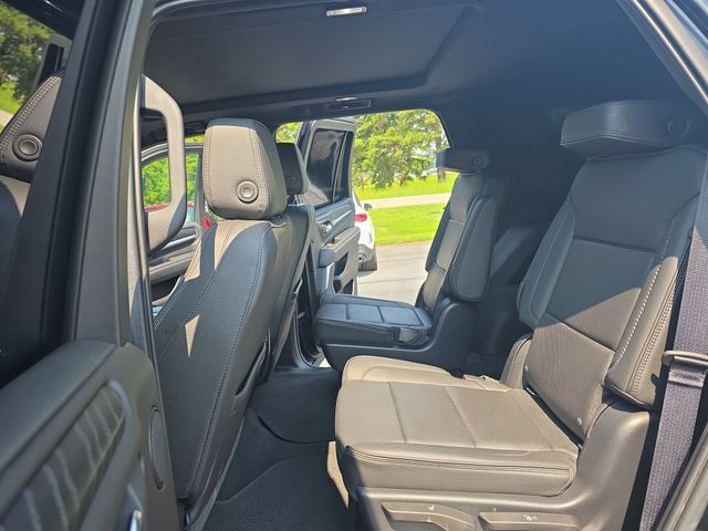 Used 2021 GMC Yukon Denali AWD/4WD image 16