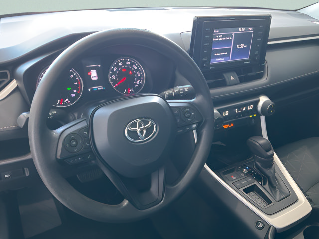 Used 2021 Toyota RAV4 XLE FWD image 11