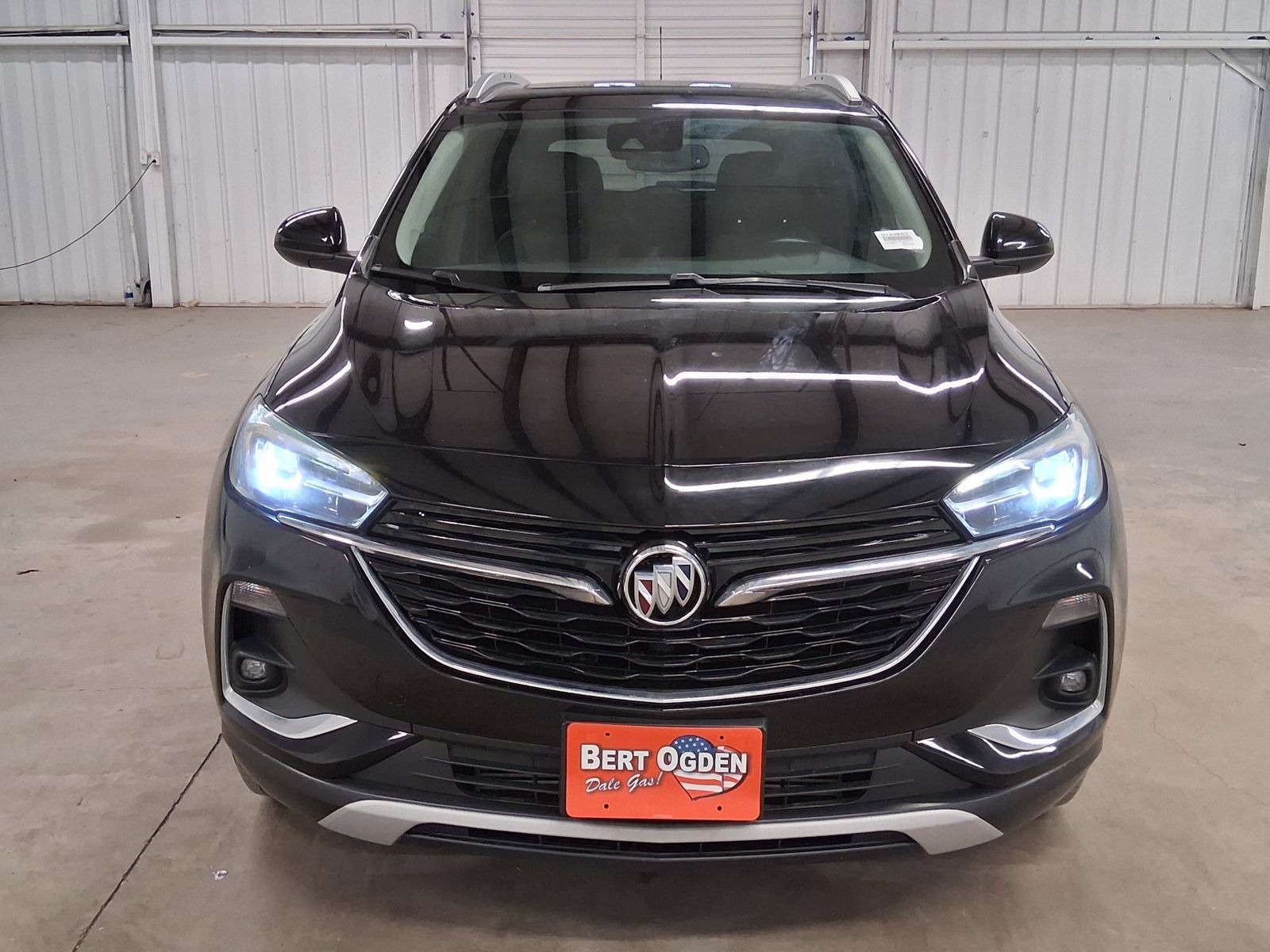 Used 2023 Buick Encore GX Essence w/ Experience Buick Package FWD image 2