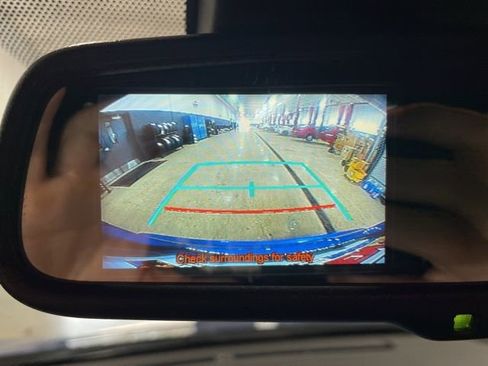 Used 2018 Toyota C-HR XLE image 19