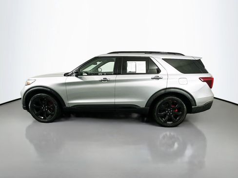 Used 2020 Ford Explorer ST w/ ST Street Pack image 4