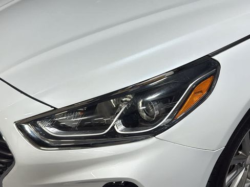 Used 2018 Hyundai Sonata SE w/ Winter Weather Package FWD image 7