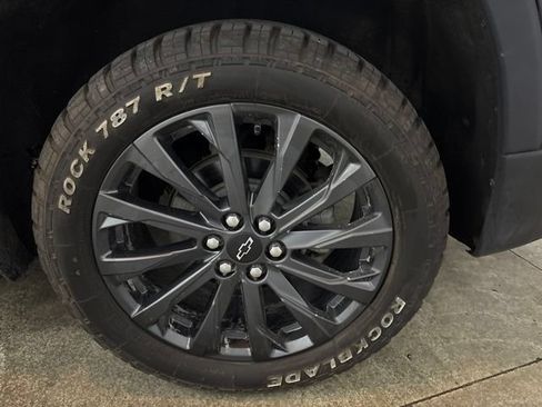 Used 2023 Chevrolet Traverse RS AWD/4WD image 9