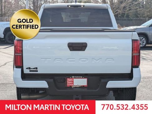 Certified 2025 Toyota Tacoma TRD Off-Road image 5