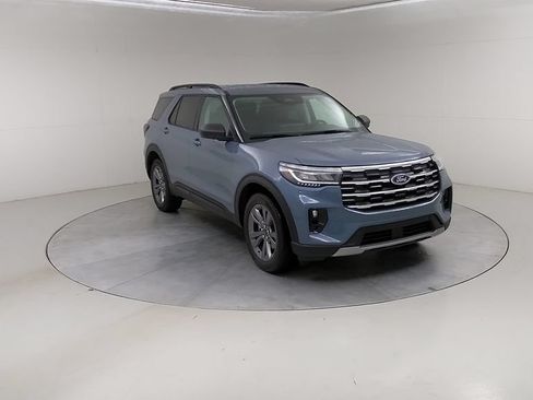 New 2026 Ford Explorer Active w/ Active Comfort Package AWD/4WD image 11