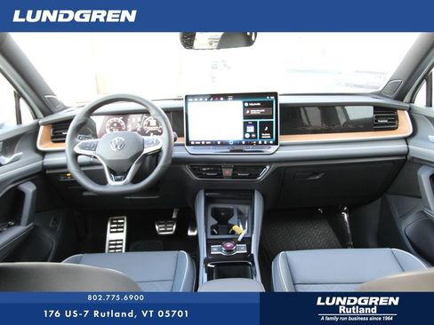 New 2026 Volkswagen Tiguan SEL R-Line image 3