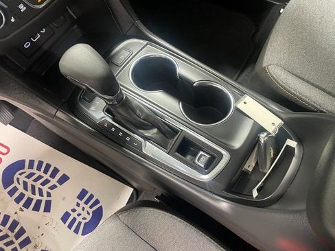 Used 2024 Chevrolet Equinox LT image 17