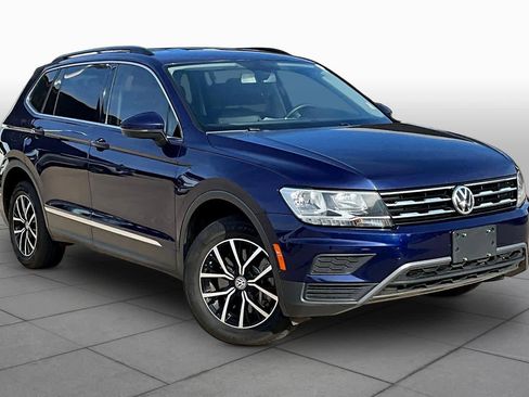 Used 2021 Volkswagen Tiguan SE image 4