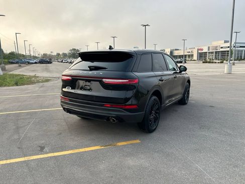 Certified 2025 Lincoln Corsair FWD image 6