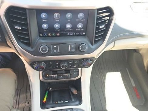 Used 2021 GMC Acadia Denali w/ Denali Technology Package FWD image 12