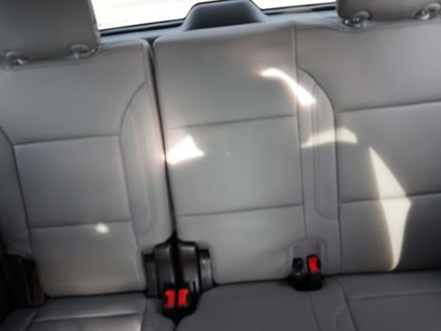 Used 2023 Chevrolet Tahoe Z71 w/ Luxury Package image 23