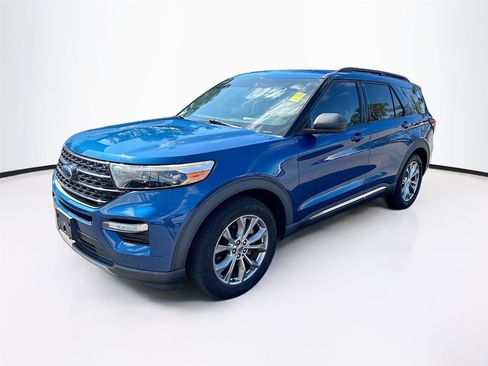 Used 2020 Ford Explorer XLT w/ Equipment Group 202A image 1