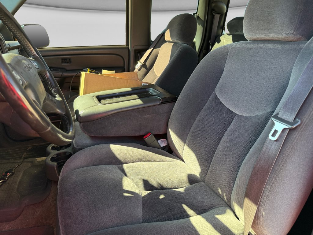 Used 2005 GMC Sierra 2500 SLE w/ Snow Plow Prep Package AWD/4WD image 20