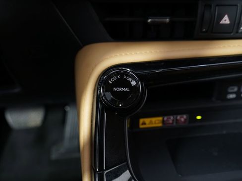 Used 2024 Lexus NX 350 AWD image 32