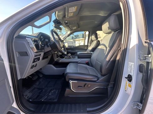 Used 2022 Ford F150 Lariat w/ Trailer Tow Package image 10