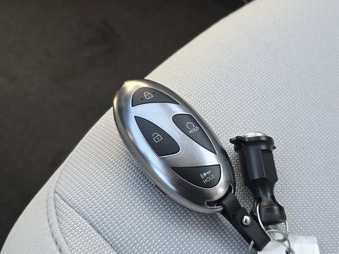 New 2026 Hyundai Kona SE image 20