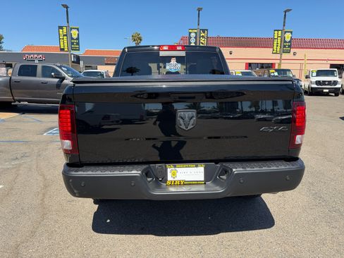 Used 2023 RAM 1500 Warlock AWD/4WD image 4
